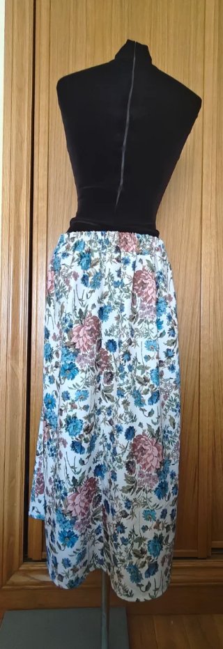 Falda larga floral