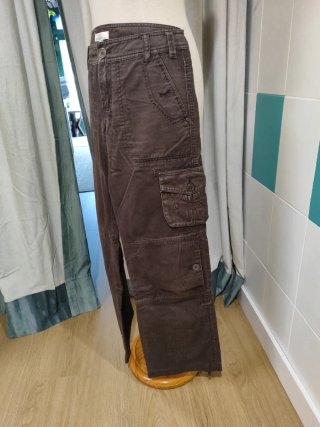 Pantalón cargo Mango marrón