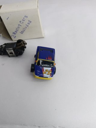 Scalextric 2 Coches de Carreras Incluidos