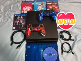 Consola PS4 + 5 Juegos + 2 Mandos+ 2 fundas nuevas