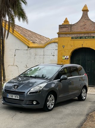 Peugeot 5008 7 plazas 1.6HDI