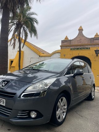 Peugeot 5008 7 plazas 1.6HDI
