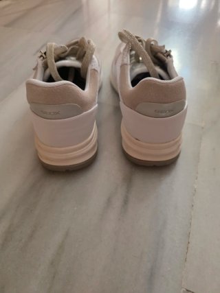 Zapatos Geox Mujer Beige y Blanco