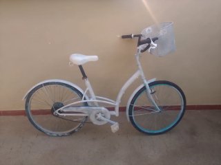 Bicicleta Paseo Btwin Blanca
