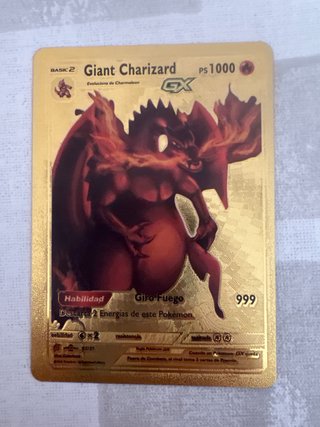 Carta Pokémon Giant Charizard GX Oro