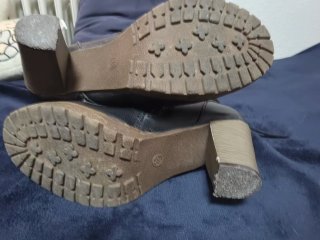 Botines de tacon negros con reborde borrego T. 38