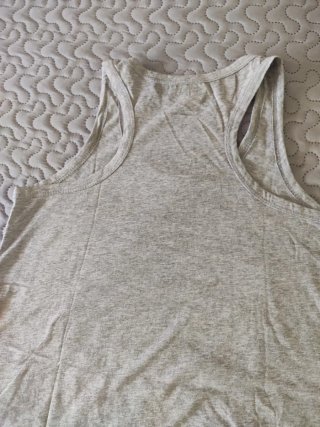 Camiseta  gris multicolor