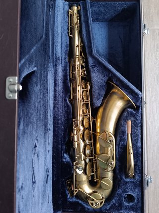 Saxo Tenor Yamaha YTS-62 Logo Púrpura