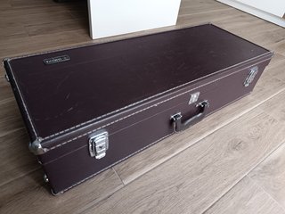 Saxo Tenor Yamaha YTS-62 Logo Púrpura