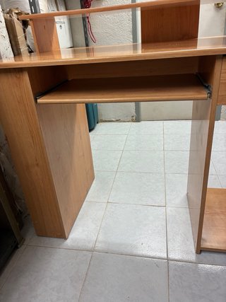 Escritorio Haya con Estantería