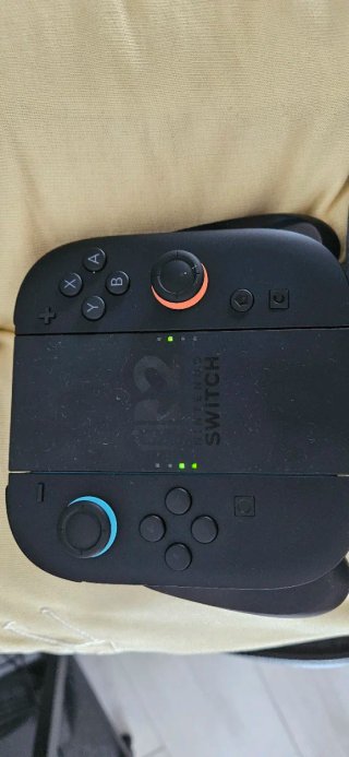 Nintendo Switch 2 con 3 juegos