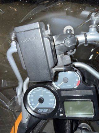Navegador GPS Garmin Zumo 660 extras