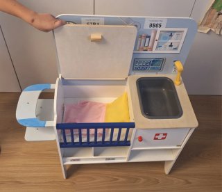 Clínica veterinaria de madera para niños
