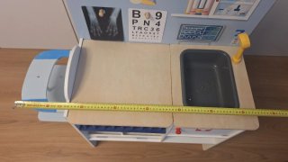 Clínica veterinaria de madera para niños