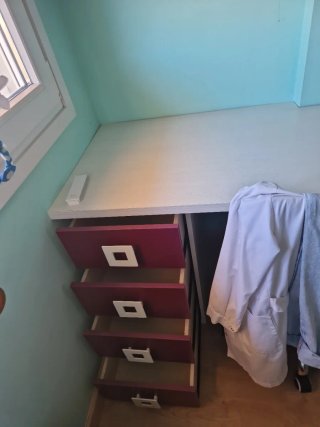 Habitación completa: Cama, armario y escritorio