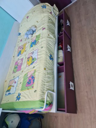 Habitación completa: Cama, armario y escritorio