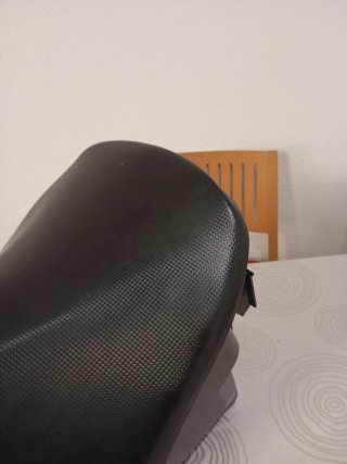 Asiento Yamaha Aerox Completo.