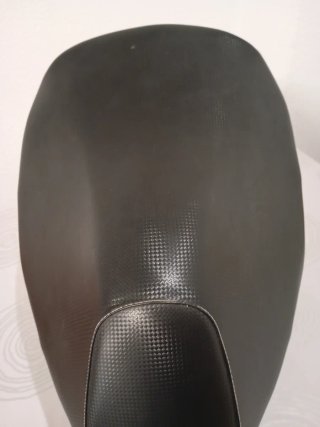 Asiento Yamaha Aerox Completo.