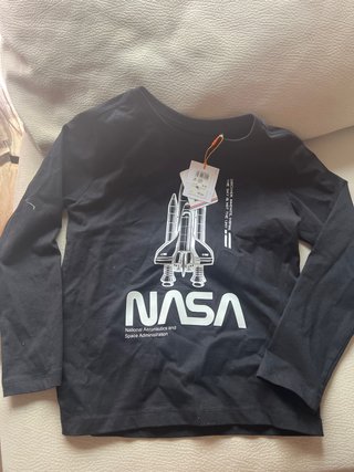 Camiseta NASA Sfera Negra Talla 9-10 años