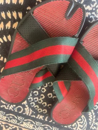 Ciabatte Gucci Tabi a Strisce Rosse e Verdi