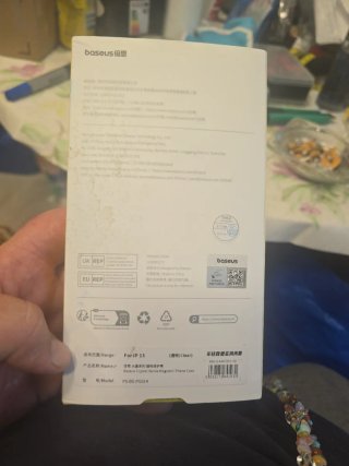 Funda iPhone 15 Transparente MagSafe y protector.