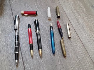 Set di penne e stilografiche antiche
