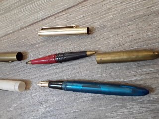 Set di penne e stilografiche antiche