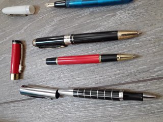 Set di penne e stilografiche antiche