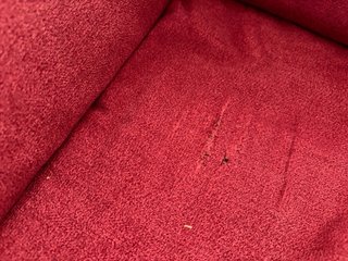 Sofá 2 plazas rojo como nuevo.