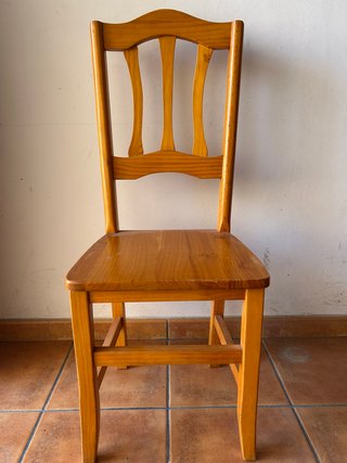 Sillas de pino macizo (2 unidades diferentes)