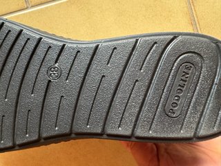 Scarpe donna nere con velcro