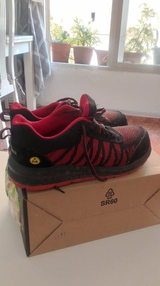 Zapatos de trabajo Beework T.42 Negro/Rojo