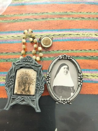 Lote Virgen y Sor Ángela