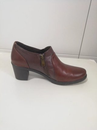 Zapatos Botines tacón piel marrón Talla 39