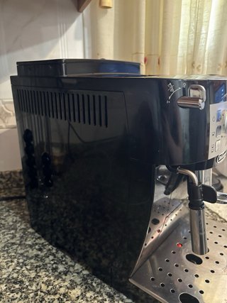 Cafetera DeLonghi Magnifica S Negra