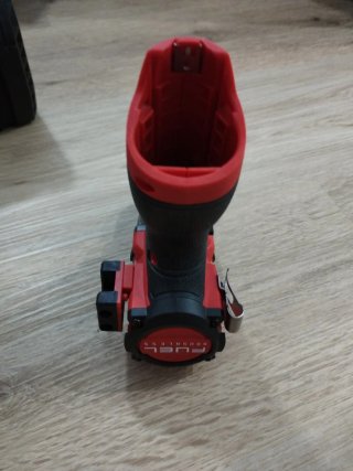 Taladro Milwaukee M12 FPD2 sin usar