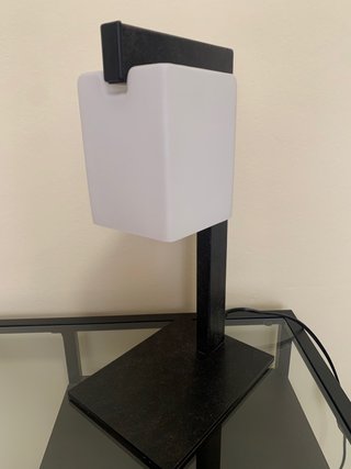 Lámpara de mesa diseño moderno
