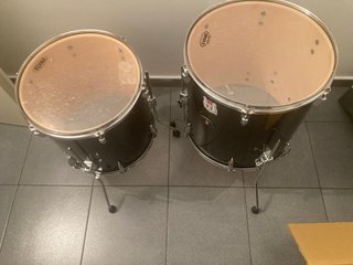 Batería Acústica TAMA Completa