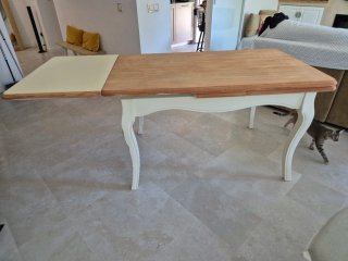Mesa extensible y 4 sillas madera