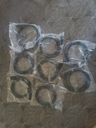 Cables HDMI 4K  8 cables 12€ 1 cable 2€