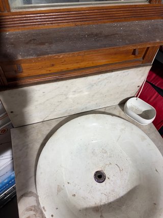 Mueble lavadero antiguo madera y mármol