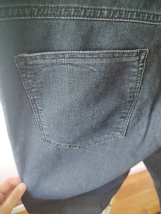 Pantalón pitillo vaquero H&M azul talla 44