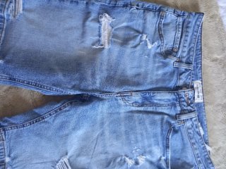 Vaqueros cortos desgastados talla 42