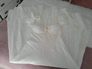 Vestido blanco SAZALAVA con bordados