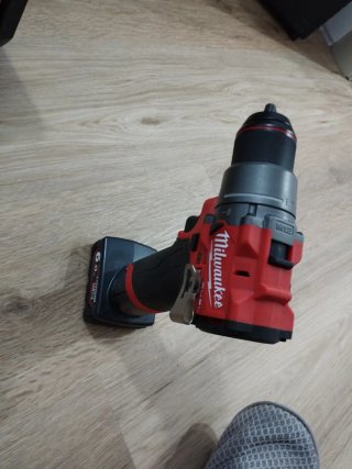 Taladro Milwaukee M12 FPD2 + Batería 6.0 Ahn