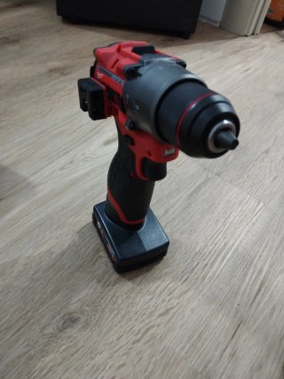 Taladro Milwaukee M12 FPD2 + Batería 6.0 Ahn