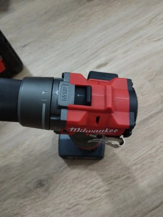 Taladro Milwaukee M12 FPD2 + Batería 6.0 Ahn