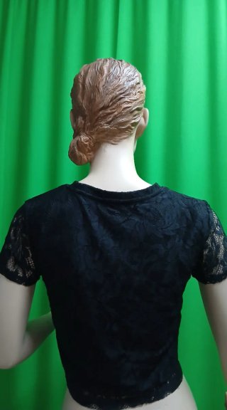 Camiseta encaje manga corta negra