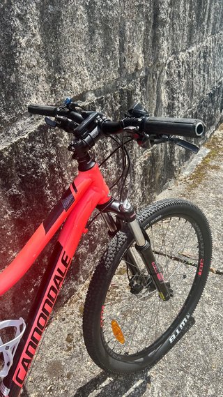 Bicicleta Cannondale Roja