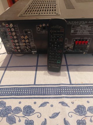 Receptor AV Pioneer VSX-609RDS con mando